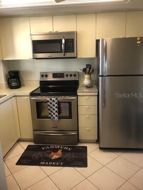 1001 BENJAMIN FRANKLIN DR #503 — photo 2