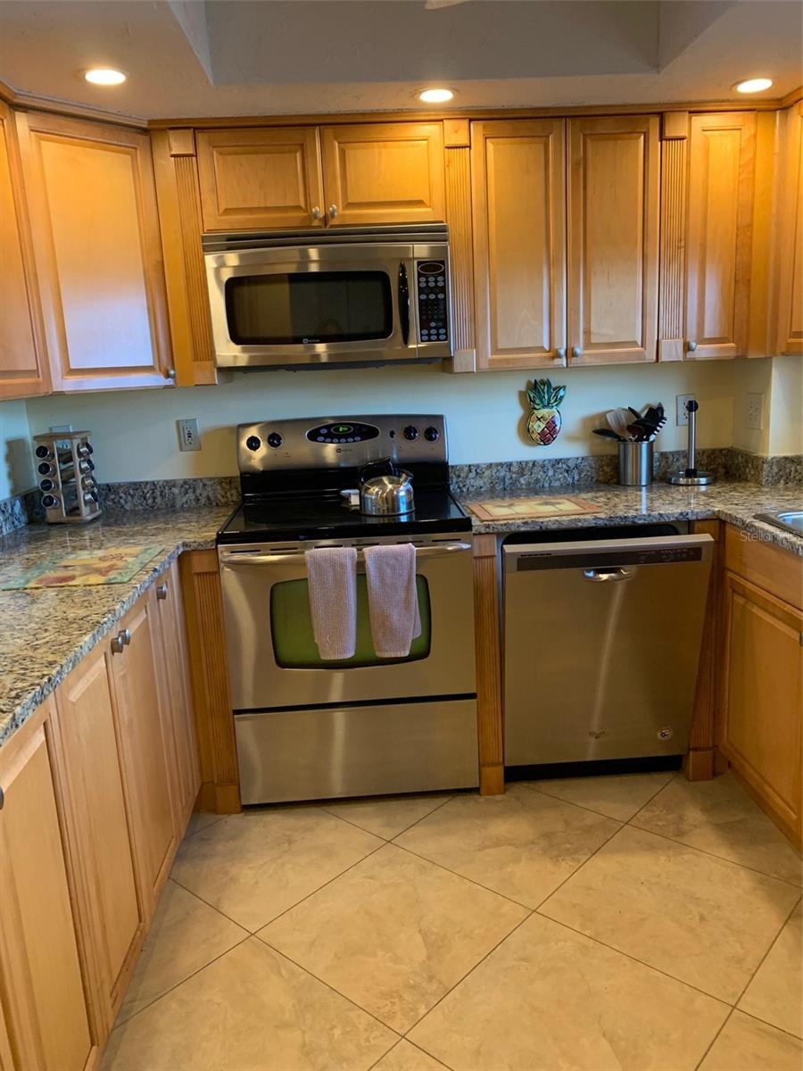 1001 BENJAMIN FRANKLIN DR #508 — photo 3