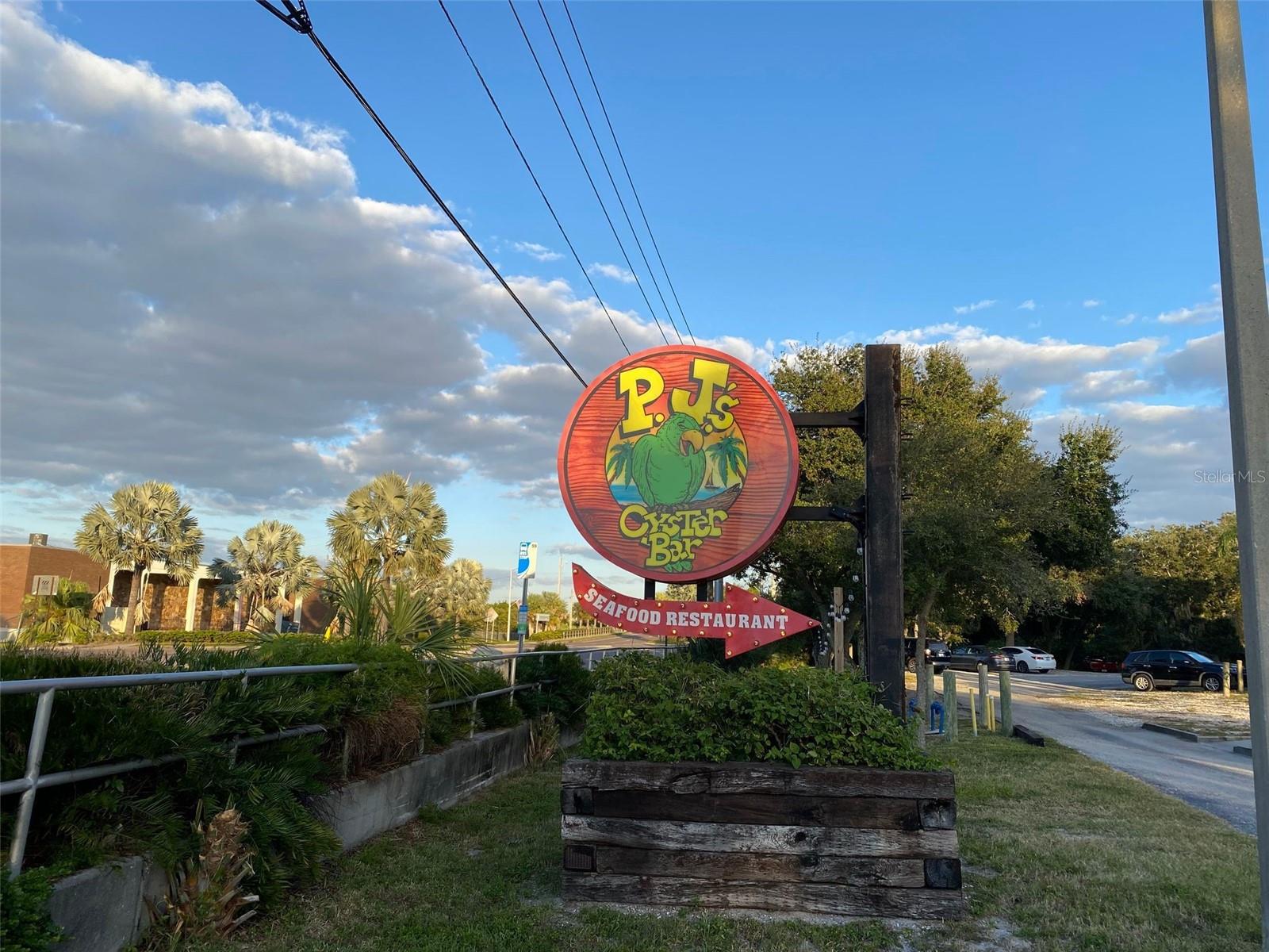 WHISPERING PINES DR — photo 29