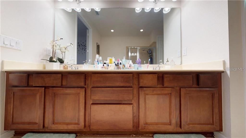 7901 SEMINOLE BLVD #1304 — photo 9