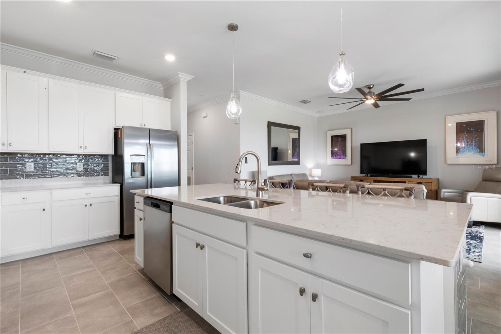 18008 GAWTHROP DR #402 — photo 27