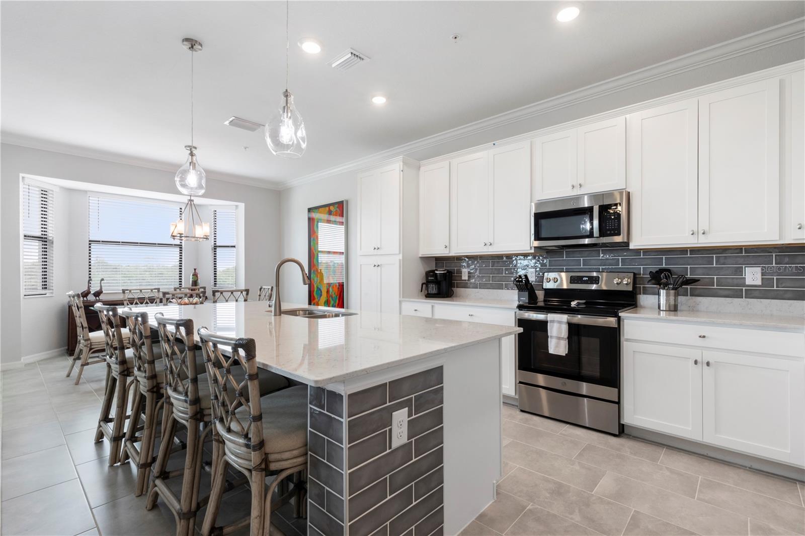 18008 GAWTHROP DR #402 — photo 15