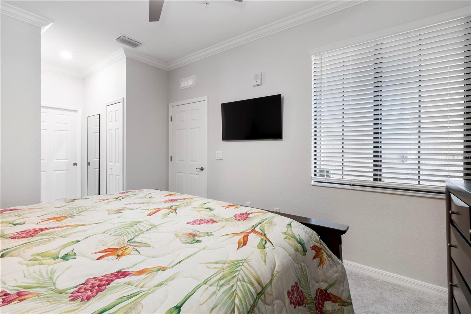 18008 GAWTHROP DR #402 — photo 19
