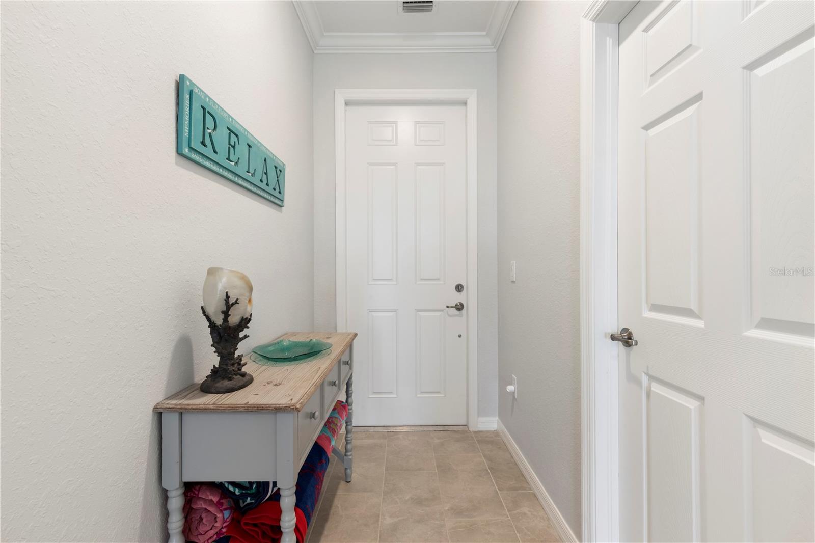 18008 GAWTHROP DR #402 — photo 16