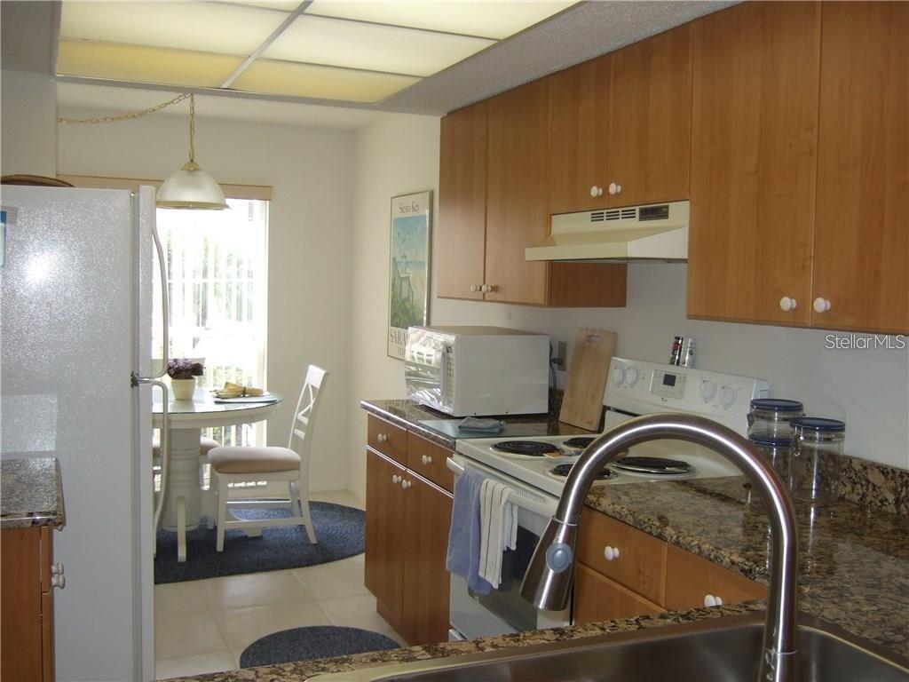 Home in SARASOTA — photo 12