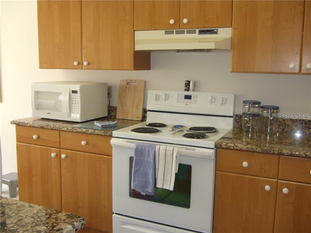 Home in SARASOTA — photo 10