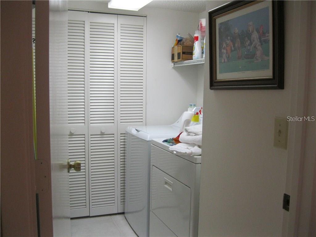 Home in SARASOTA — photo 13