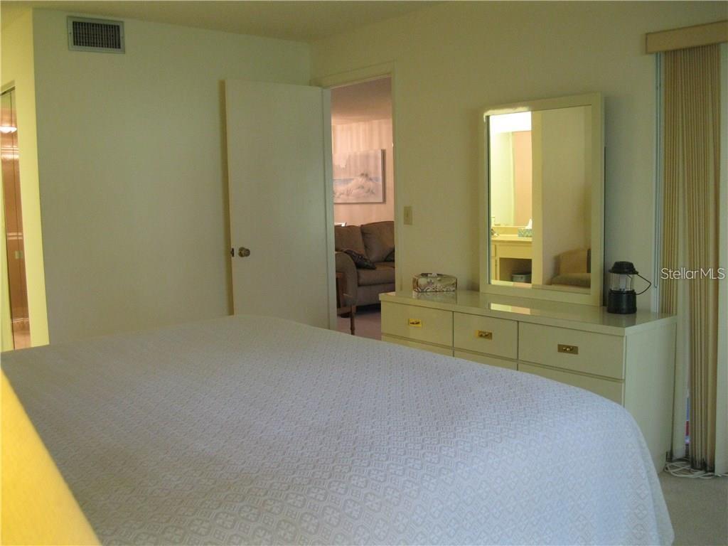 Home in SARASOTA — photo 15
