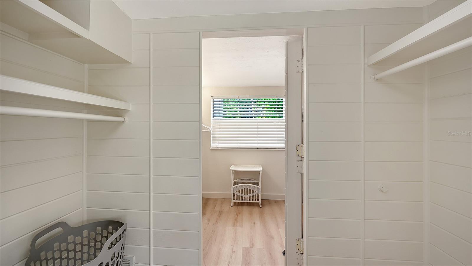 3708 SANDSPUR LN — photo 32