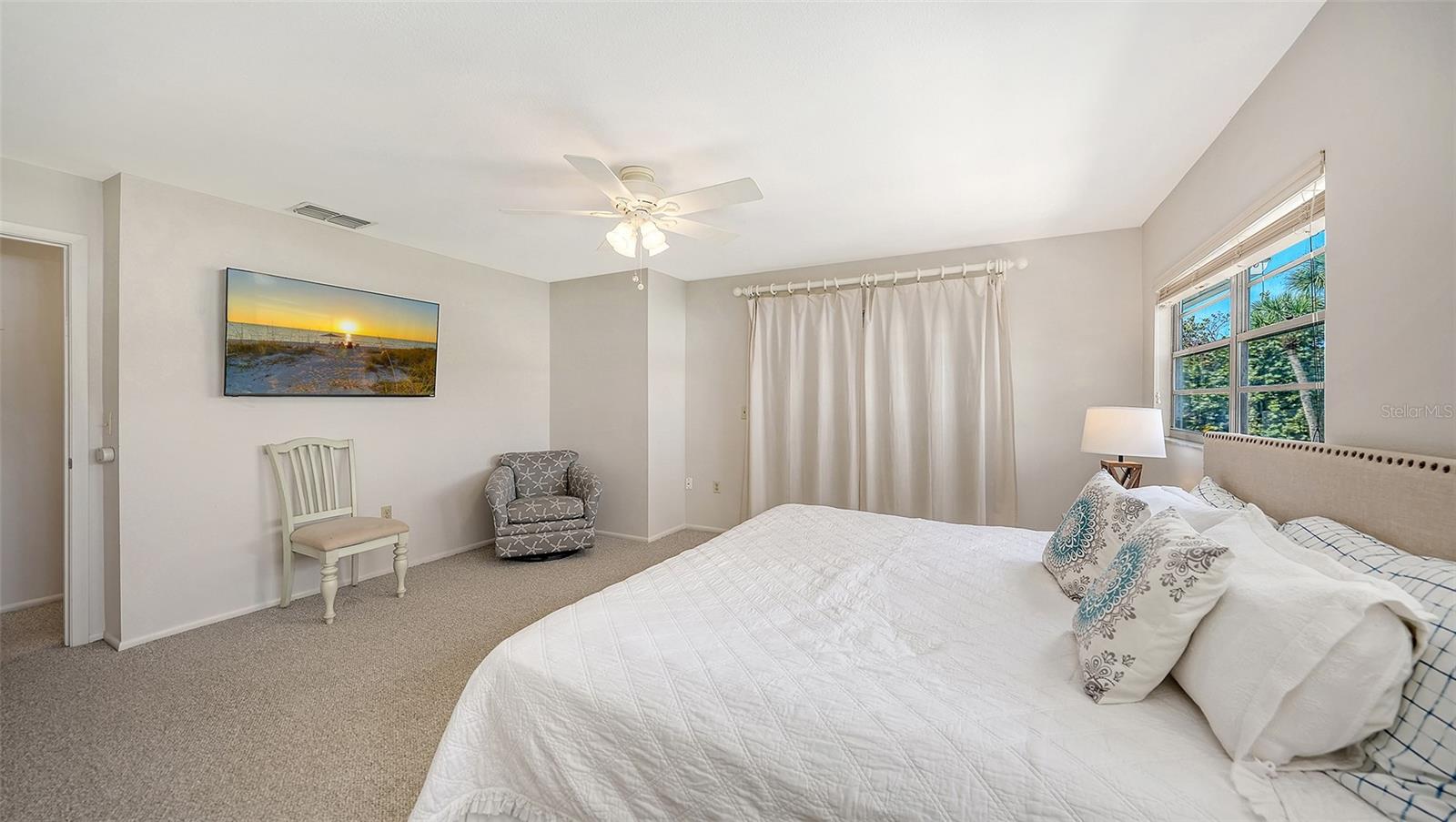3708 SANDSPUR LN — photo 38