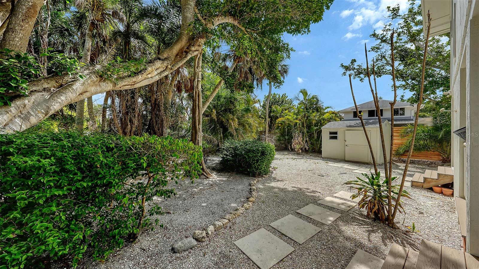 3708 SANDSPUR LN — photo 71