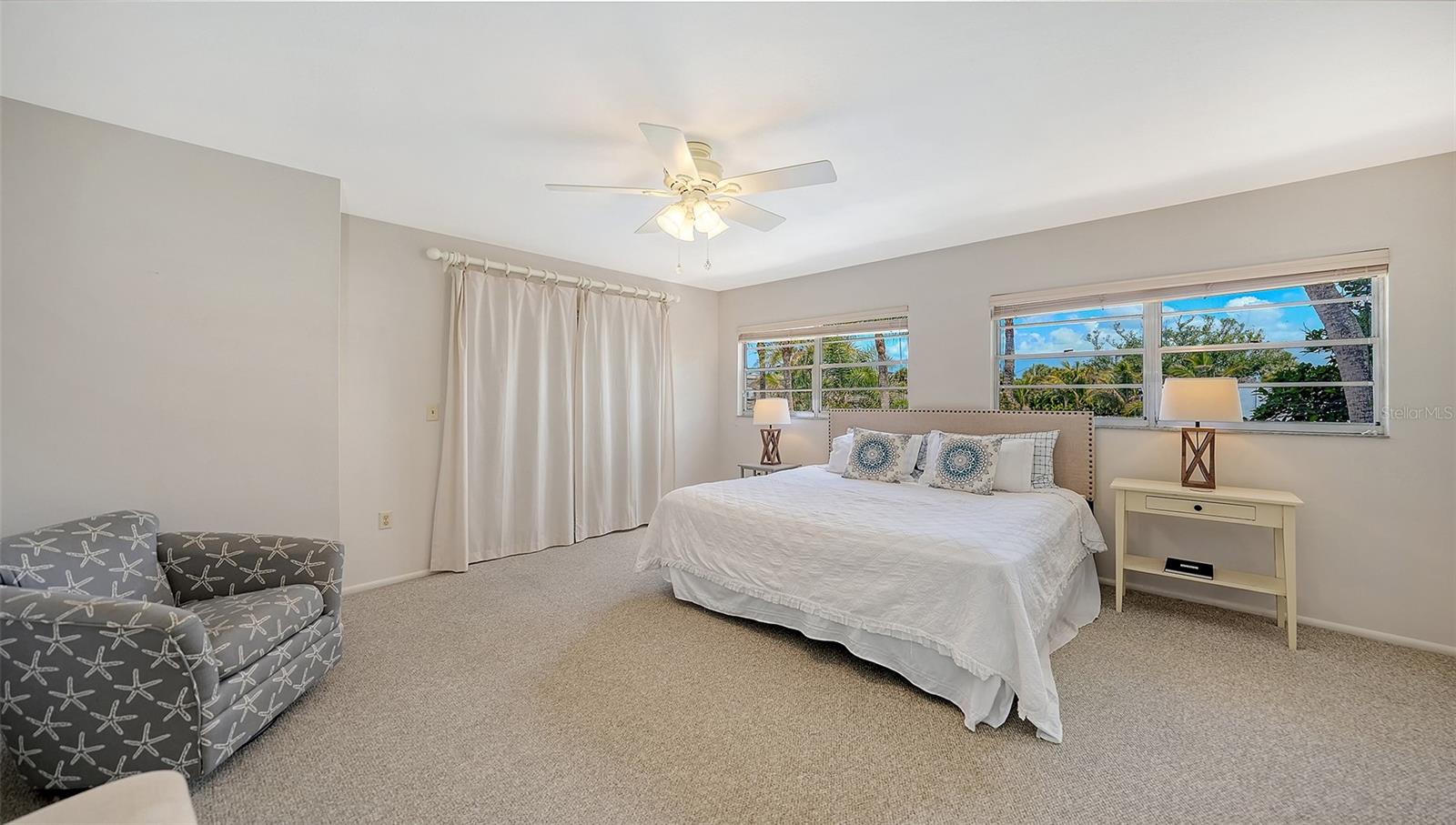 3708 SANDSPUR LN — photo 36