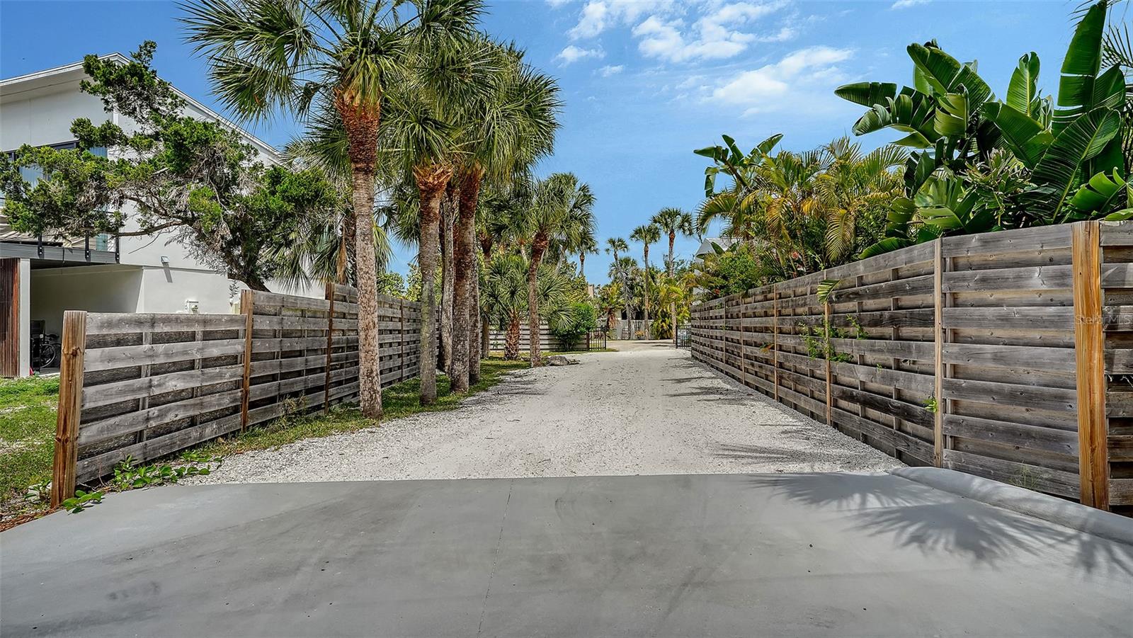 3708 SANDSPUR LN — photo 85
