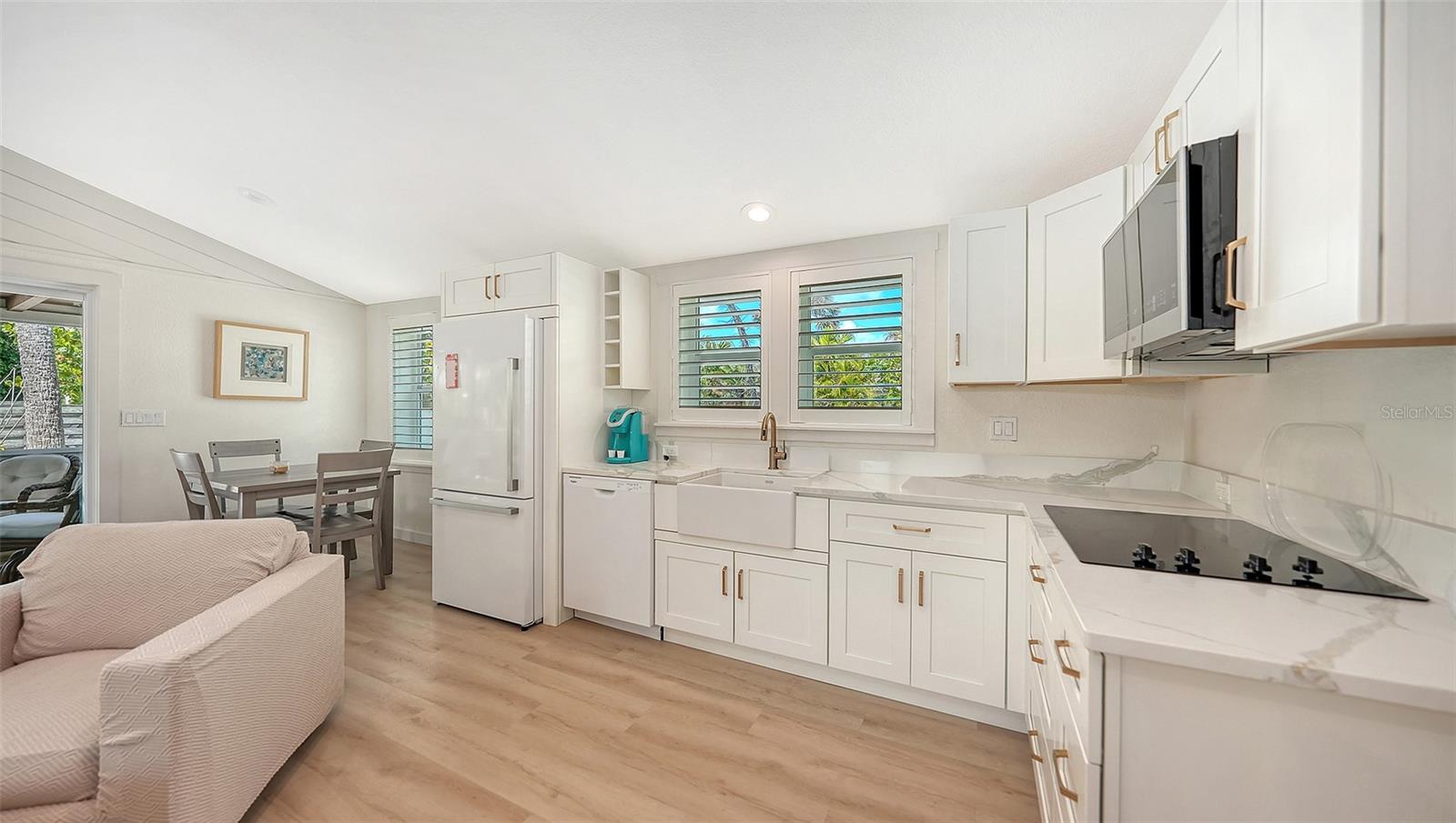 3708 SANDSPUR LN — photo 50