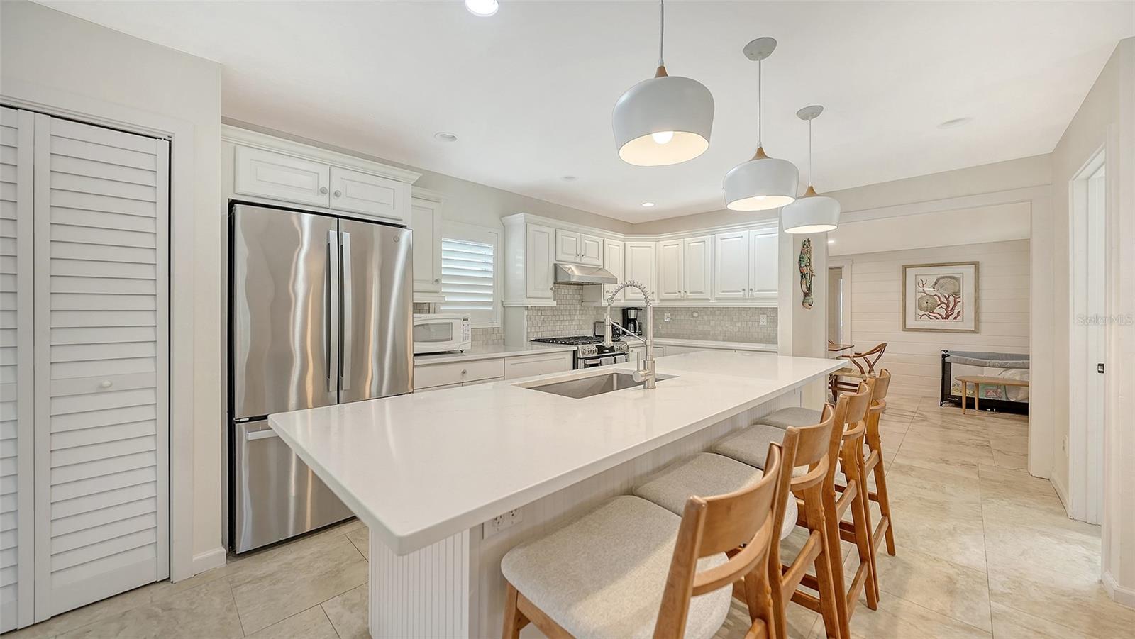 3708 SANDSPUR LN — photo 17