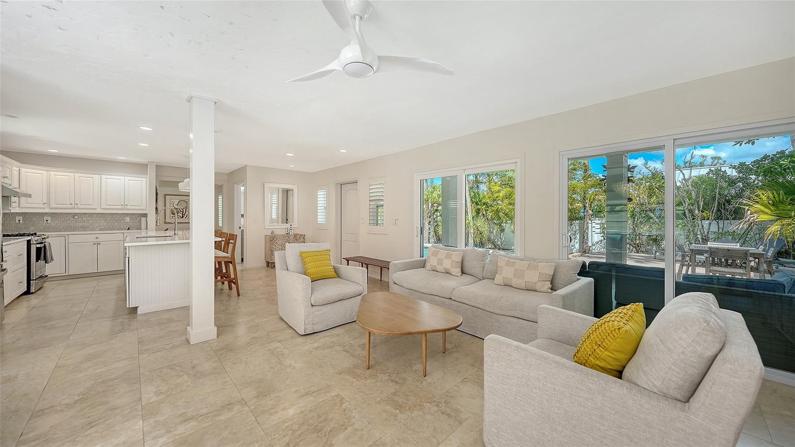 3708 SANDSPUR LN — photo 10
