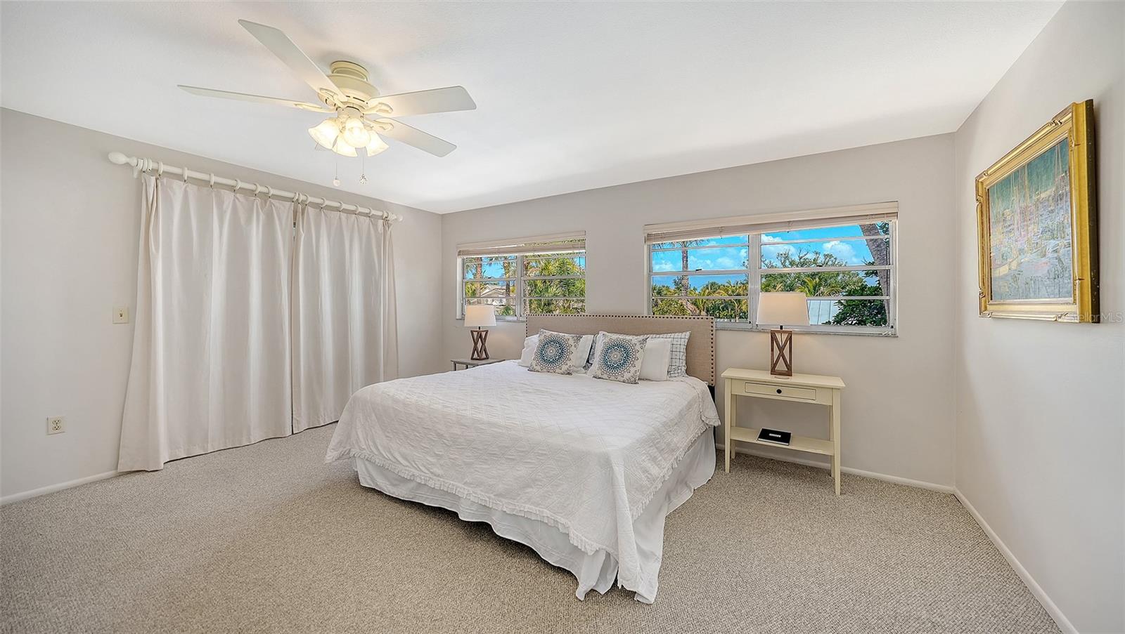 3708 SANDSPUR LN — photo 37