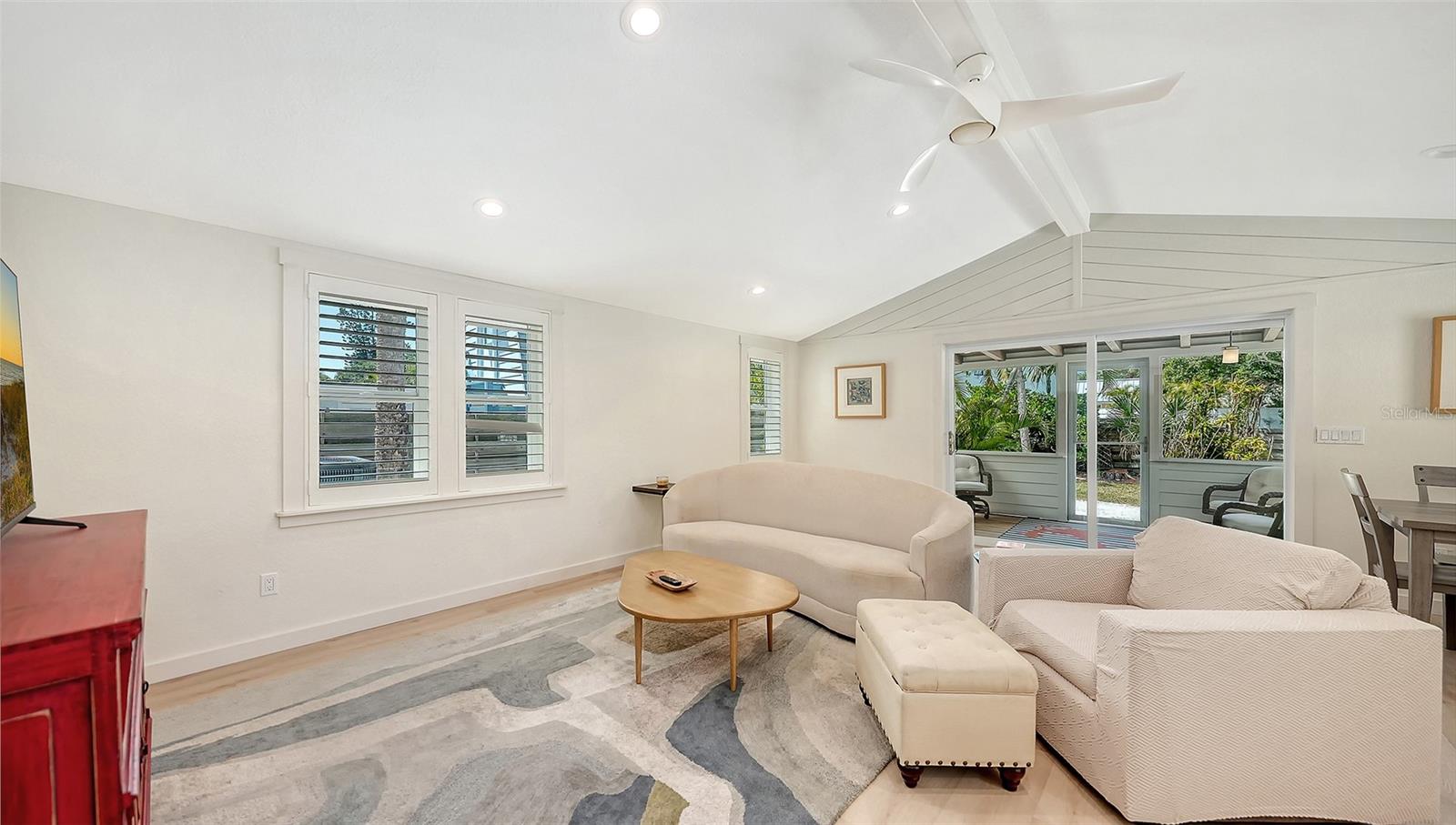 3708 SANDSPUR LN — photo 49