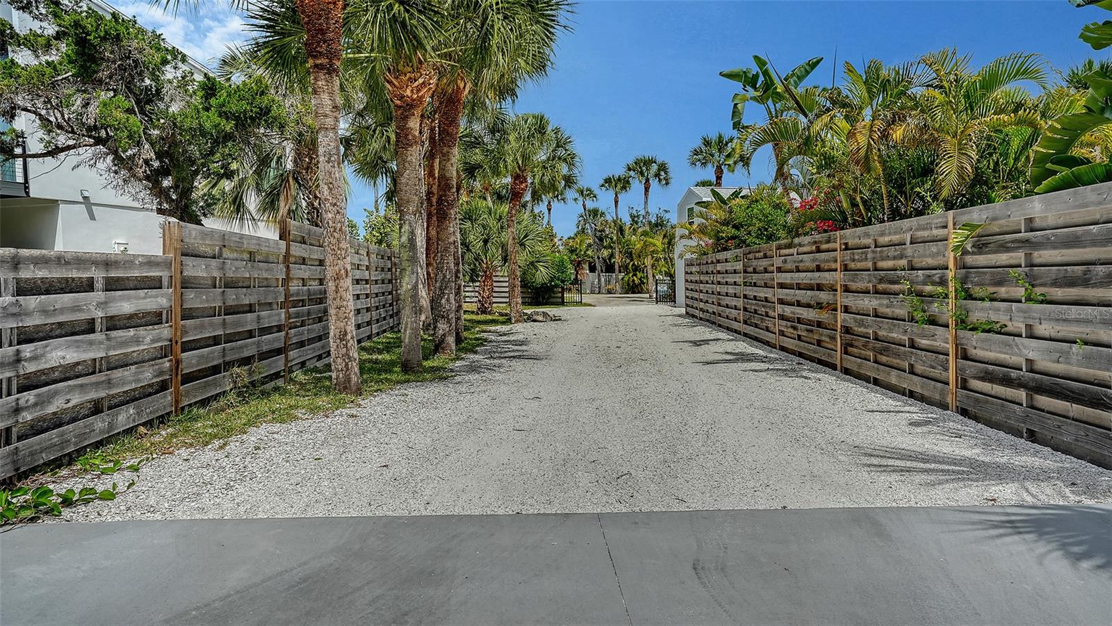 3708 SANDSPUR LN — photo 86