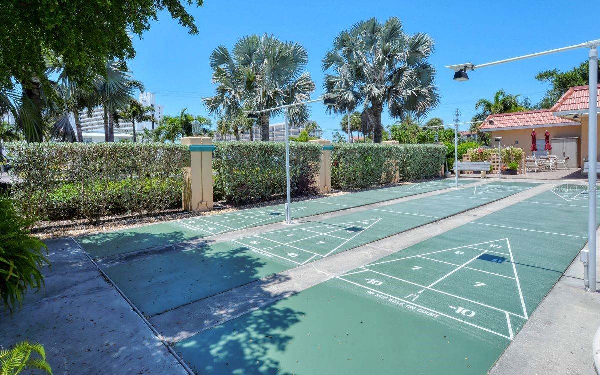 1250 N PORTOFINO DR #102MAR — photo 44