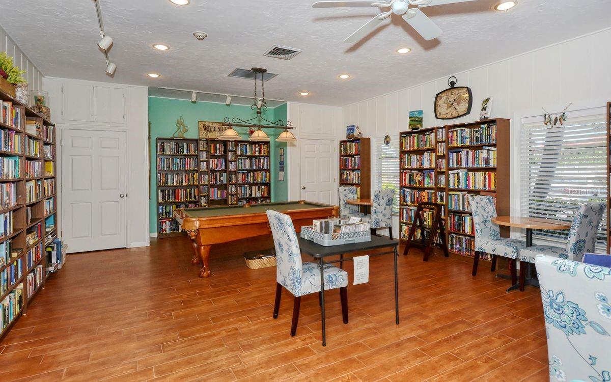 1250 N PORTOFINO DR #102MAR — photo 50