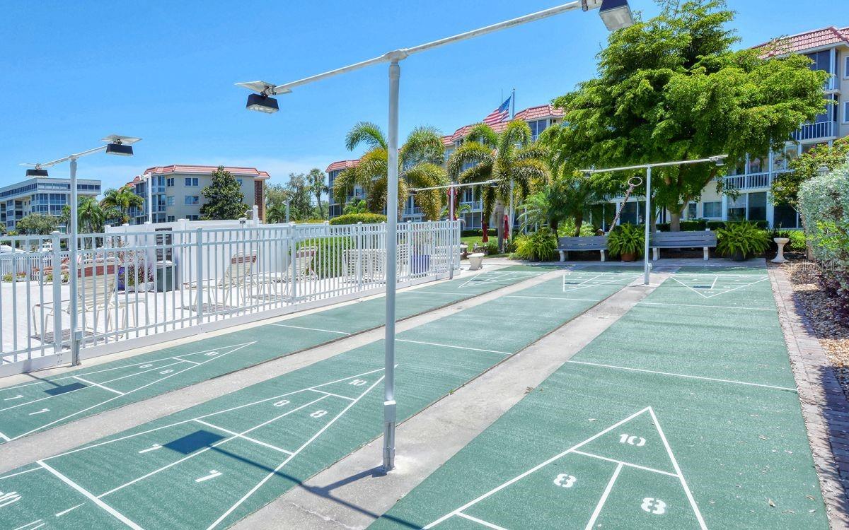 1250 N PORTOFINO DR #102MAR — photo 45