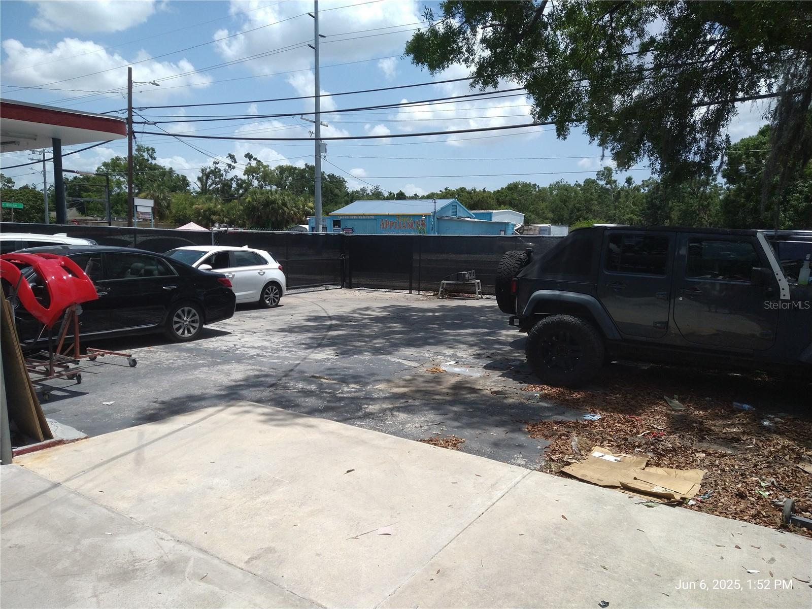 1301 W WATERS AVE — photo 14