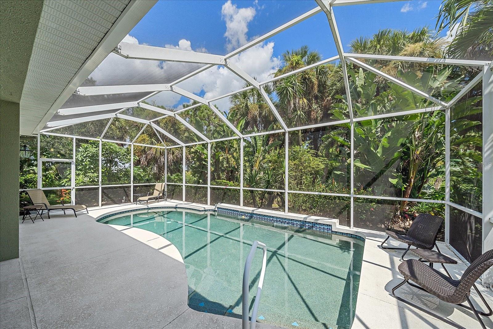 354 MELROSE CT — photo 37