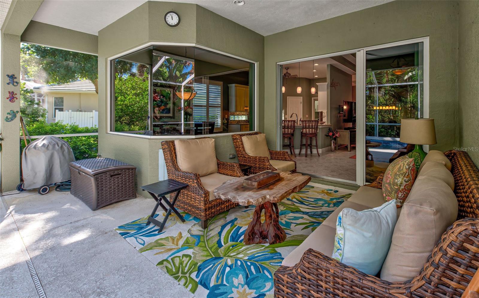 354 MELROSE CT — photo 33