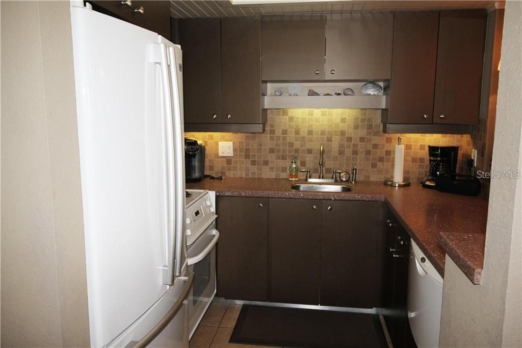 1230 GULF BLVD #1805 — photo 10