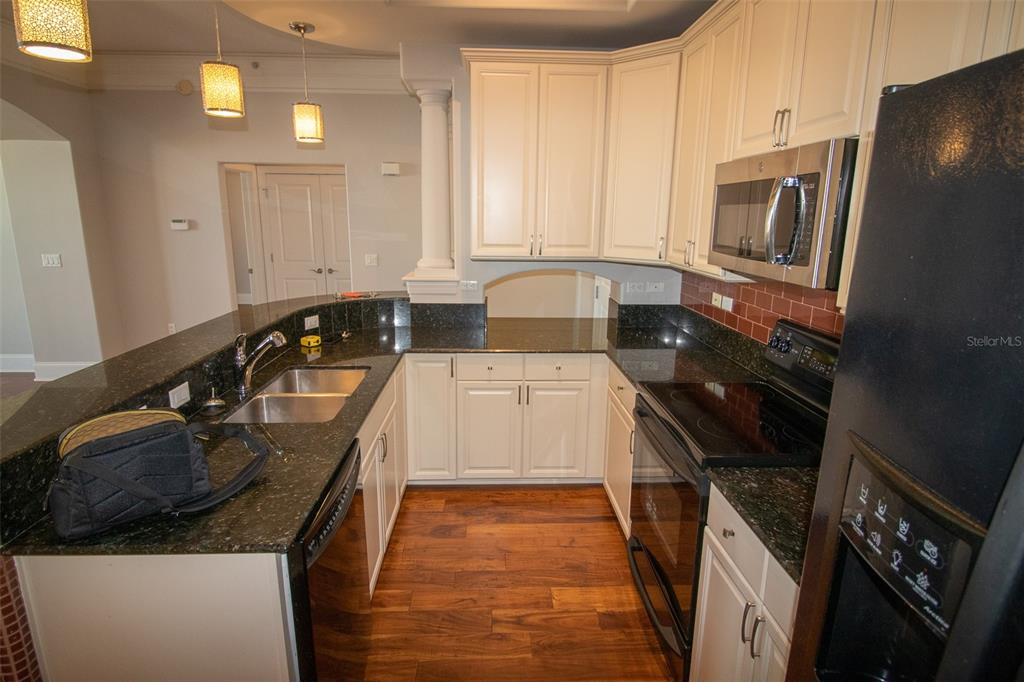 275 BAYSHORE BLVD #901 — photo 8