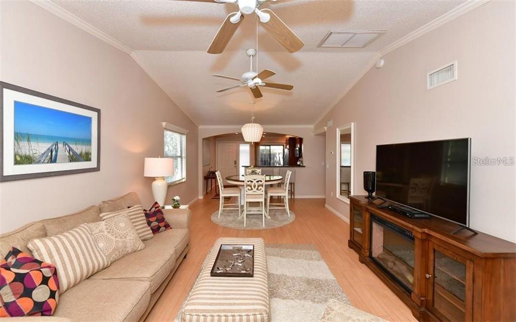Home in SARASOTA — photo 11