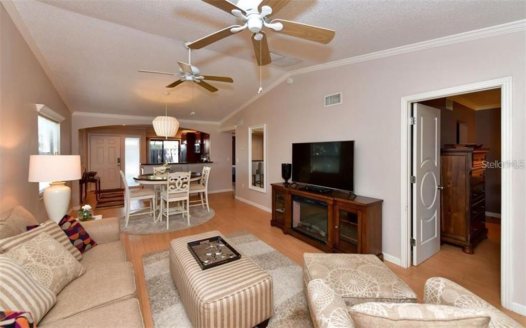 Home in SARASOTA — photo 13