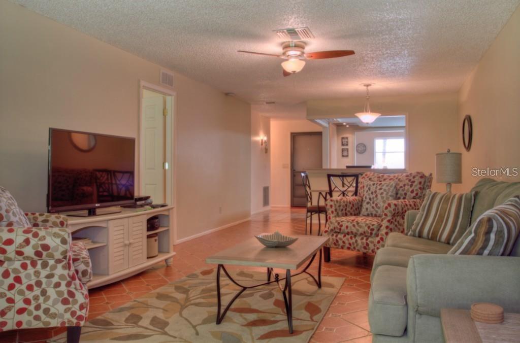 7062 W COUNTRY CLUB DR N #7062 — photo 6