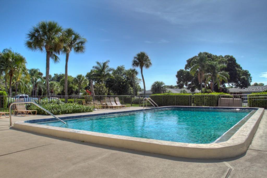 7062 W COUNTRY CLUB DR N #7062 — photo 20