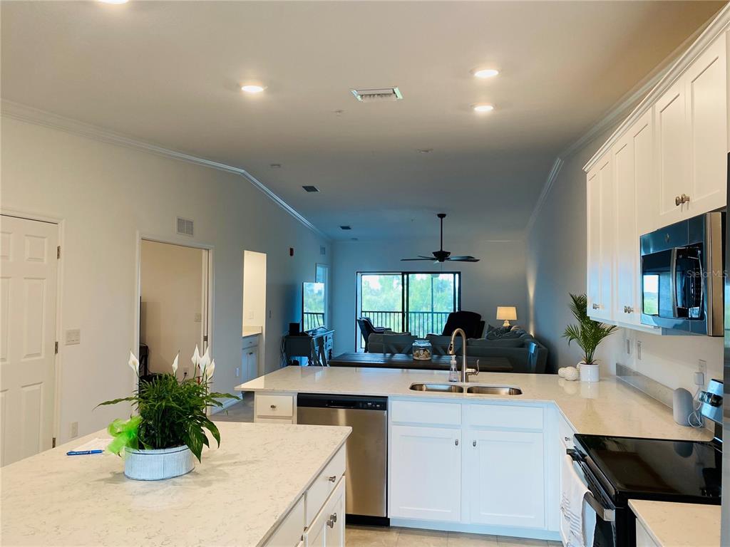 5664 PALMER CIR #202 — photo 9