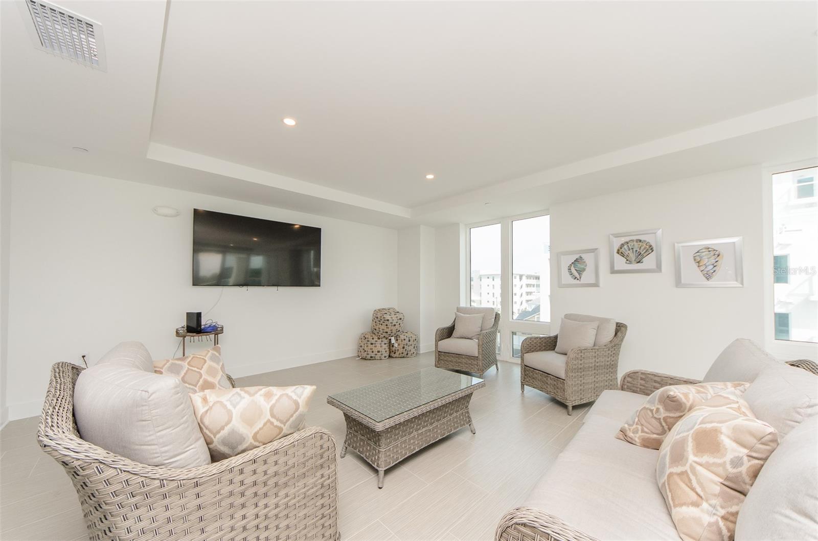 15 AVALON ST #702 — photo 33