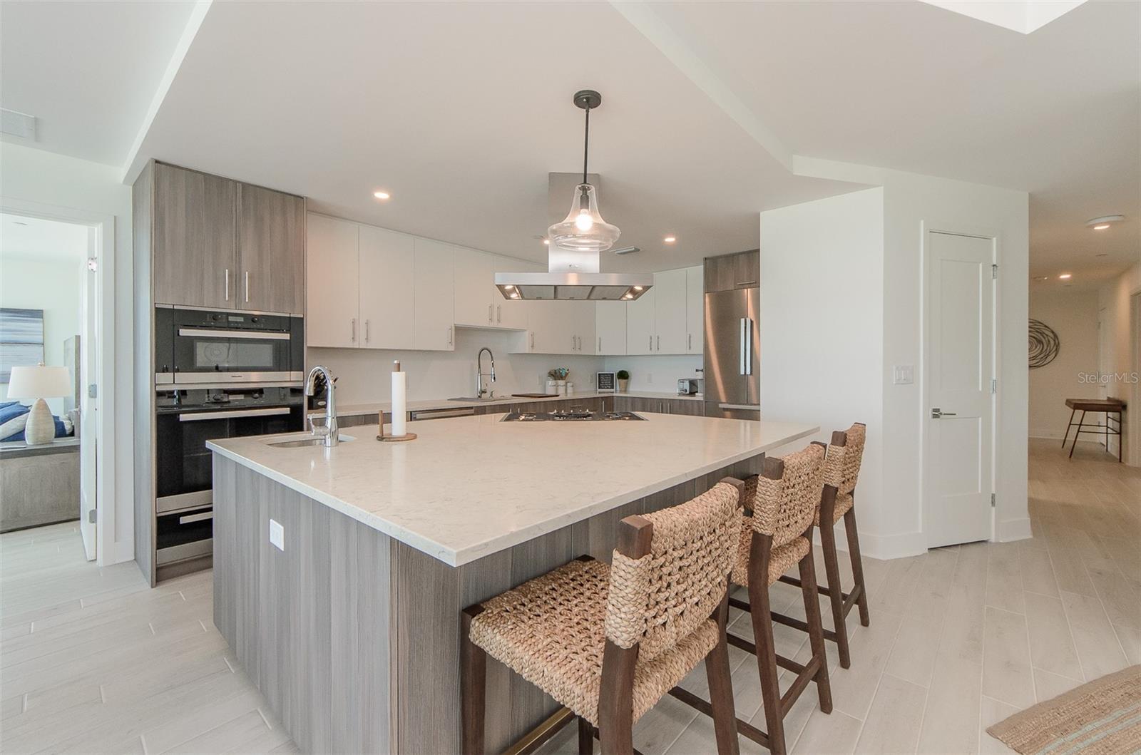 15 AVALON ST #702 — photo 10