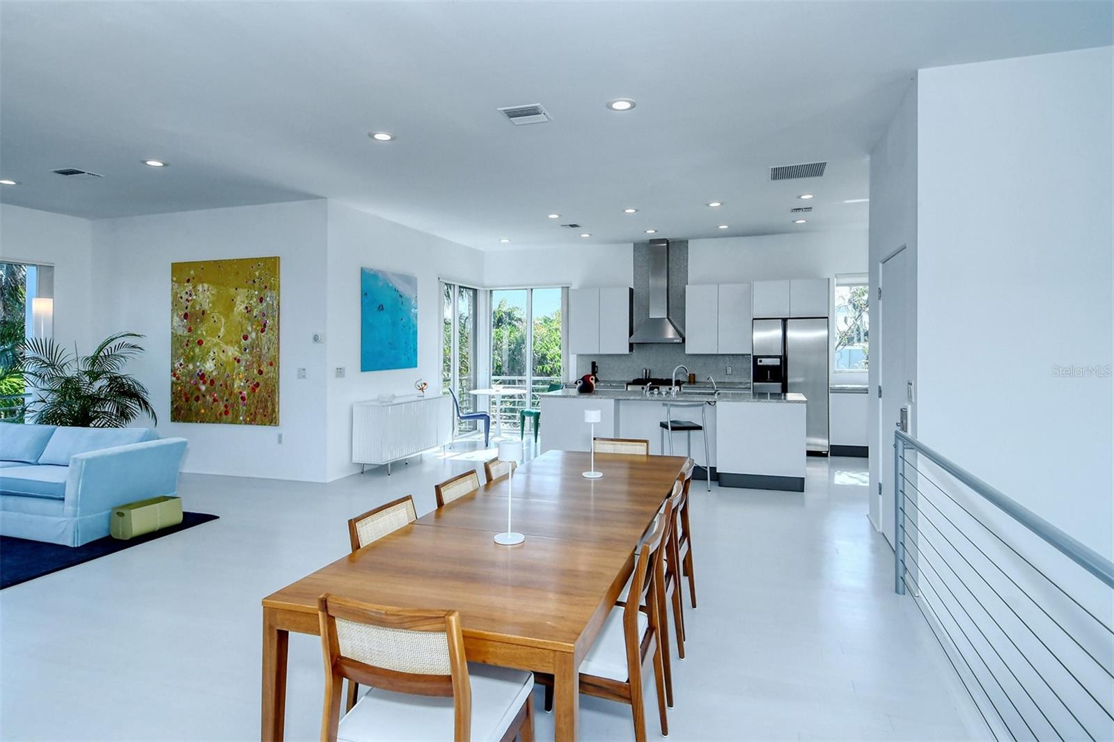 213 N WASHINGTON DR — photo 12