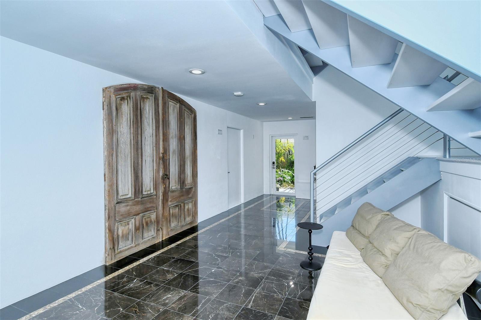 213 N WASHINGTON DR — photo 70