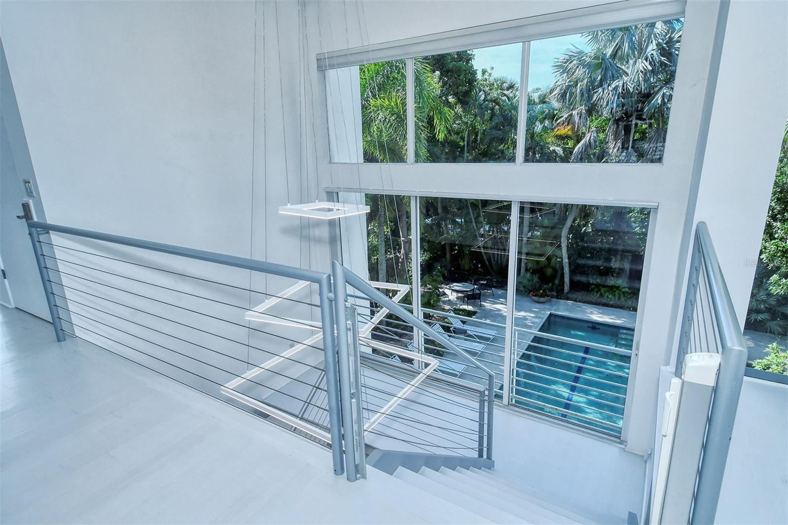 213 N WASHINGTON DR — photo 44