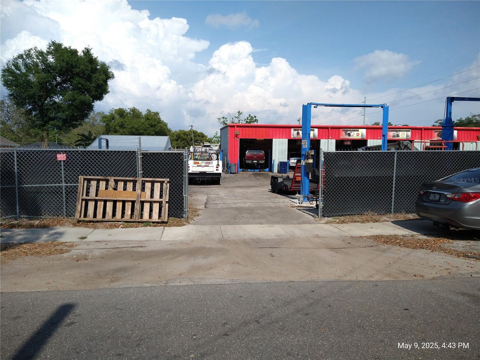 715 WEST WATERS AVE — photo 13