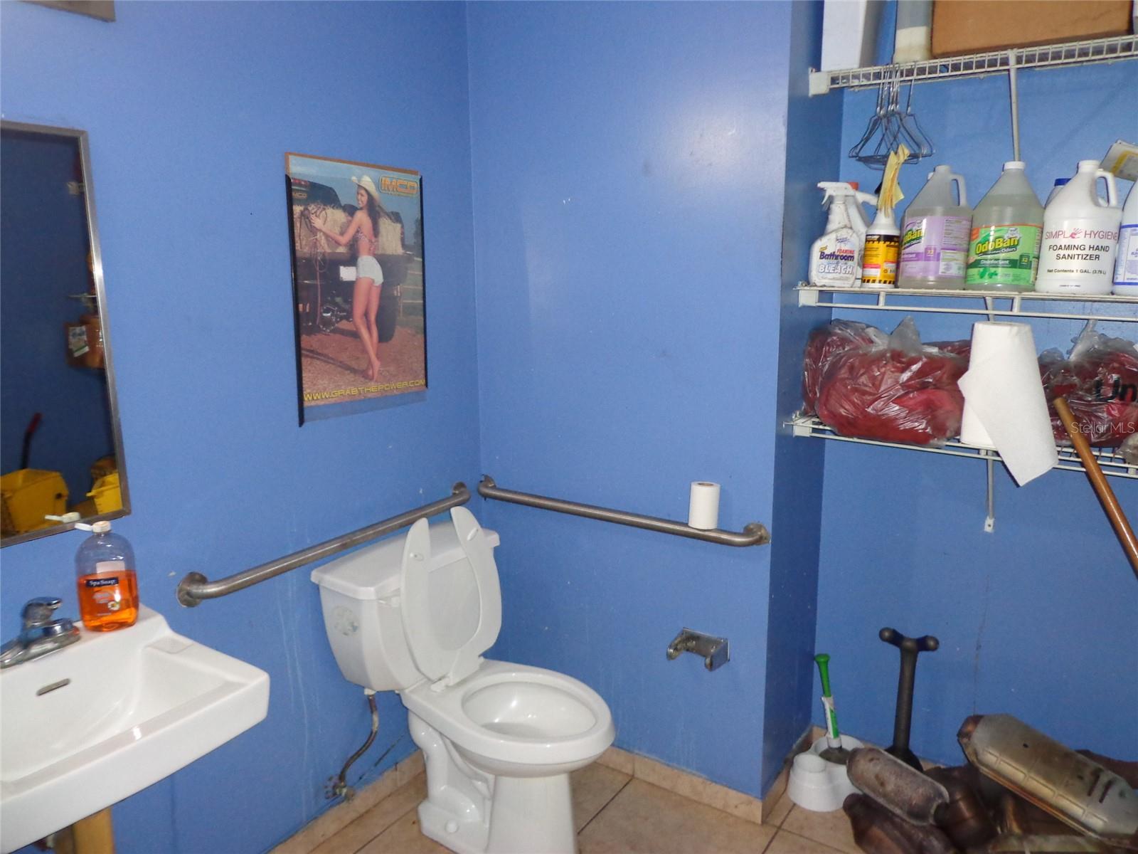 715 WEST WATERS AVE — photo 24