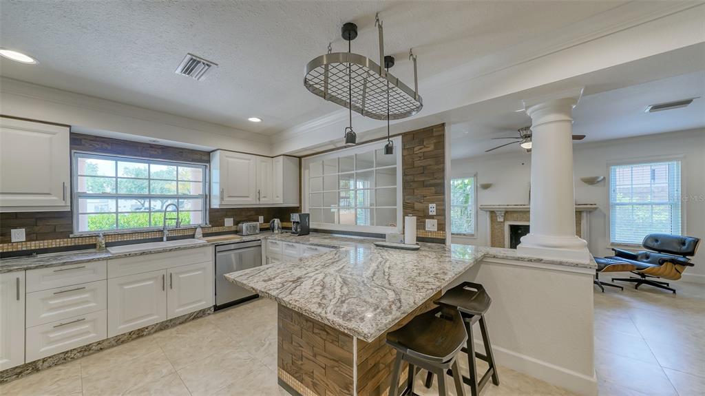 2520 TAMI SOLA ST — photo 17