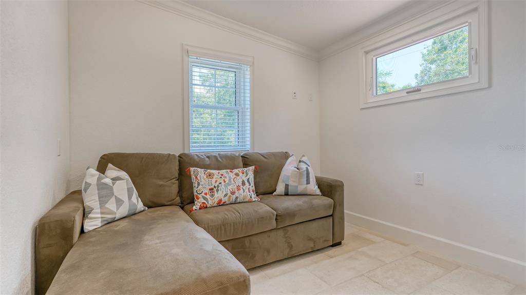 2520 TAMI SOLA ST — photo 33