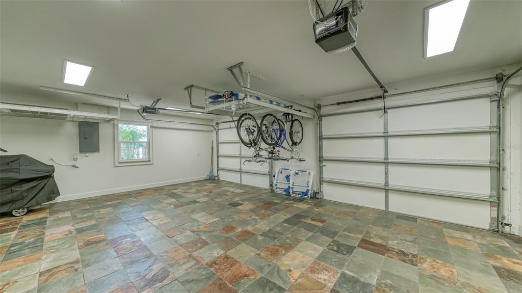 2520 TAMI SOLA ST — photo 54