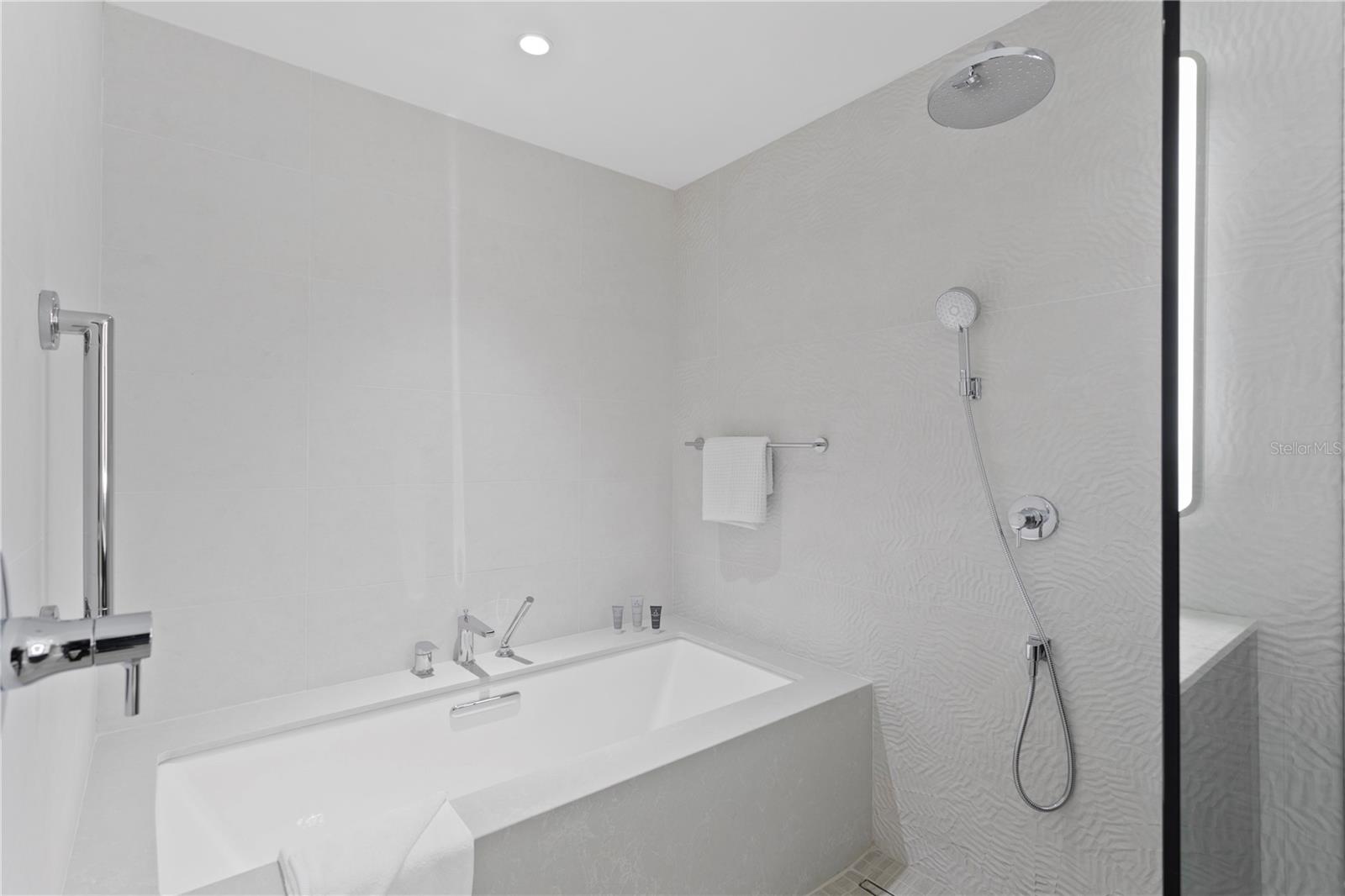 691 S GULFVIEW BLVD #1408 — photo 23