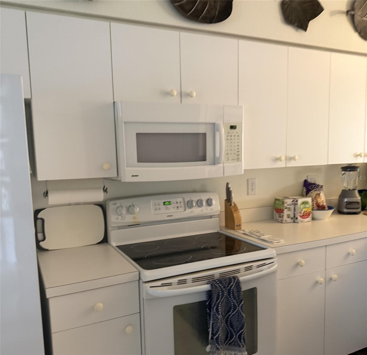 9611 CASTLE POINT DR #916 — photo 8