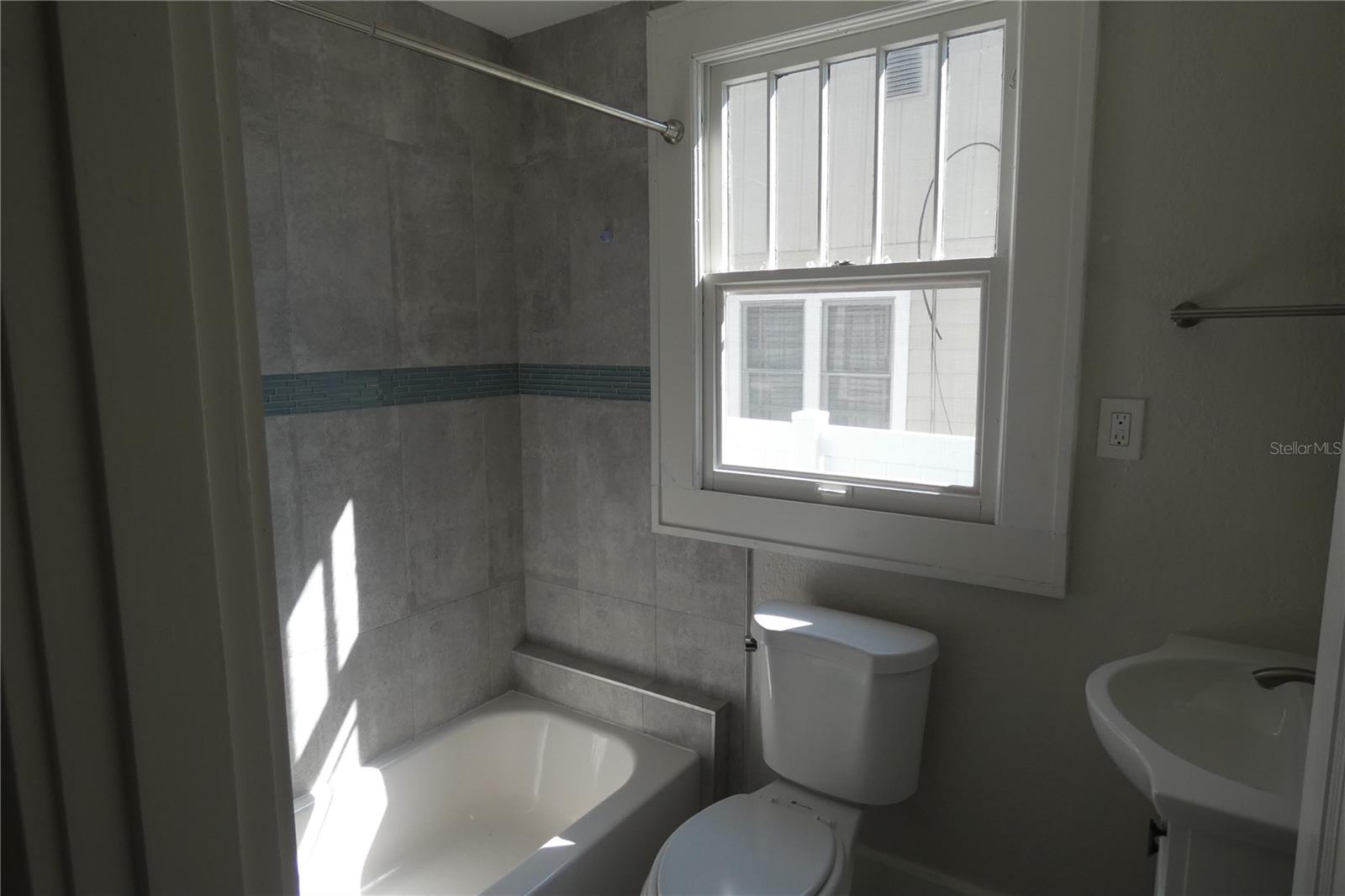 610 23RD AVE N #1 — photo 14