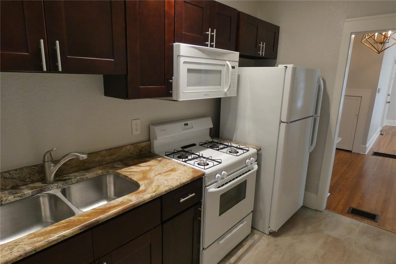 610 23RD AVE N #1 — photo 10